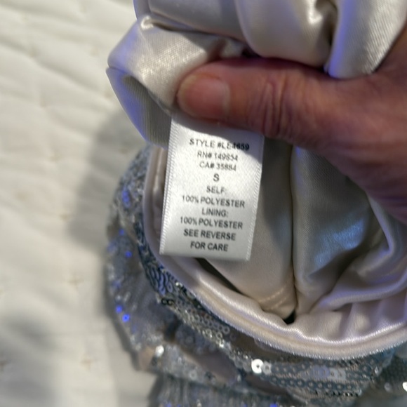 Aura Sequin Mini Skirt Sequin (16) - Picture 8 of 8